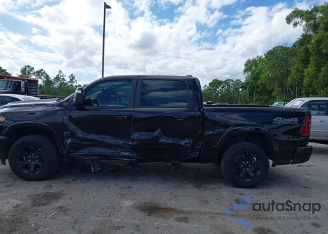 2025 Ram 1500 Big Horn 4X4 5'7 Box from USA, damaged, VIN 1C6RRFFG9SN575571